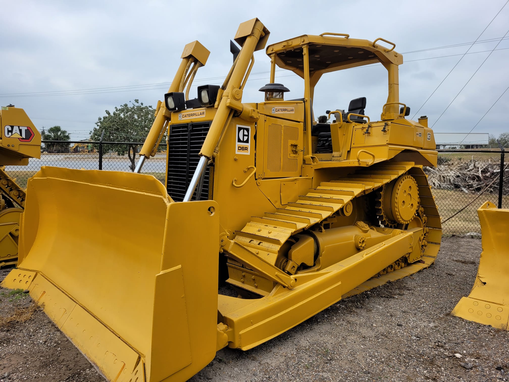 1998 CAT D6R